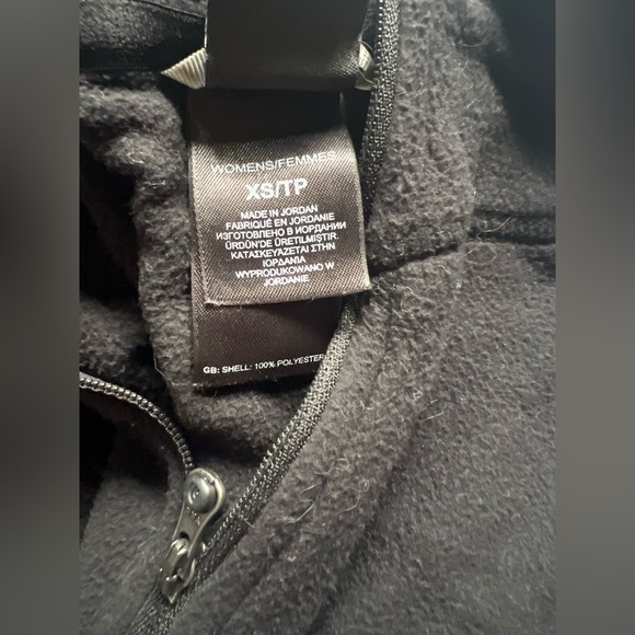 The North Face black fleece women’s size X small - Picture 2 of 2